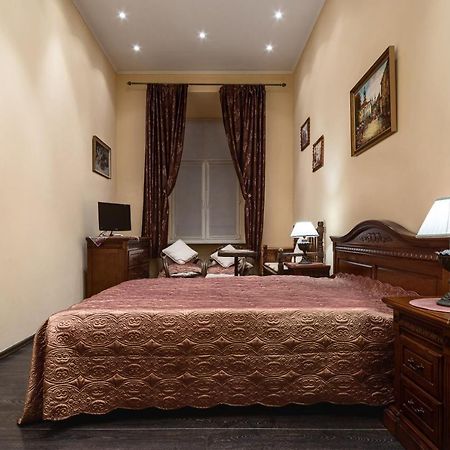 Bed & Breakfast In Downtown إلفيف المظهر الخارجي الصورة