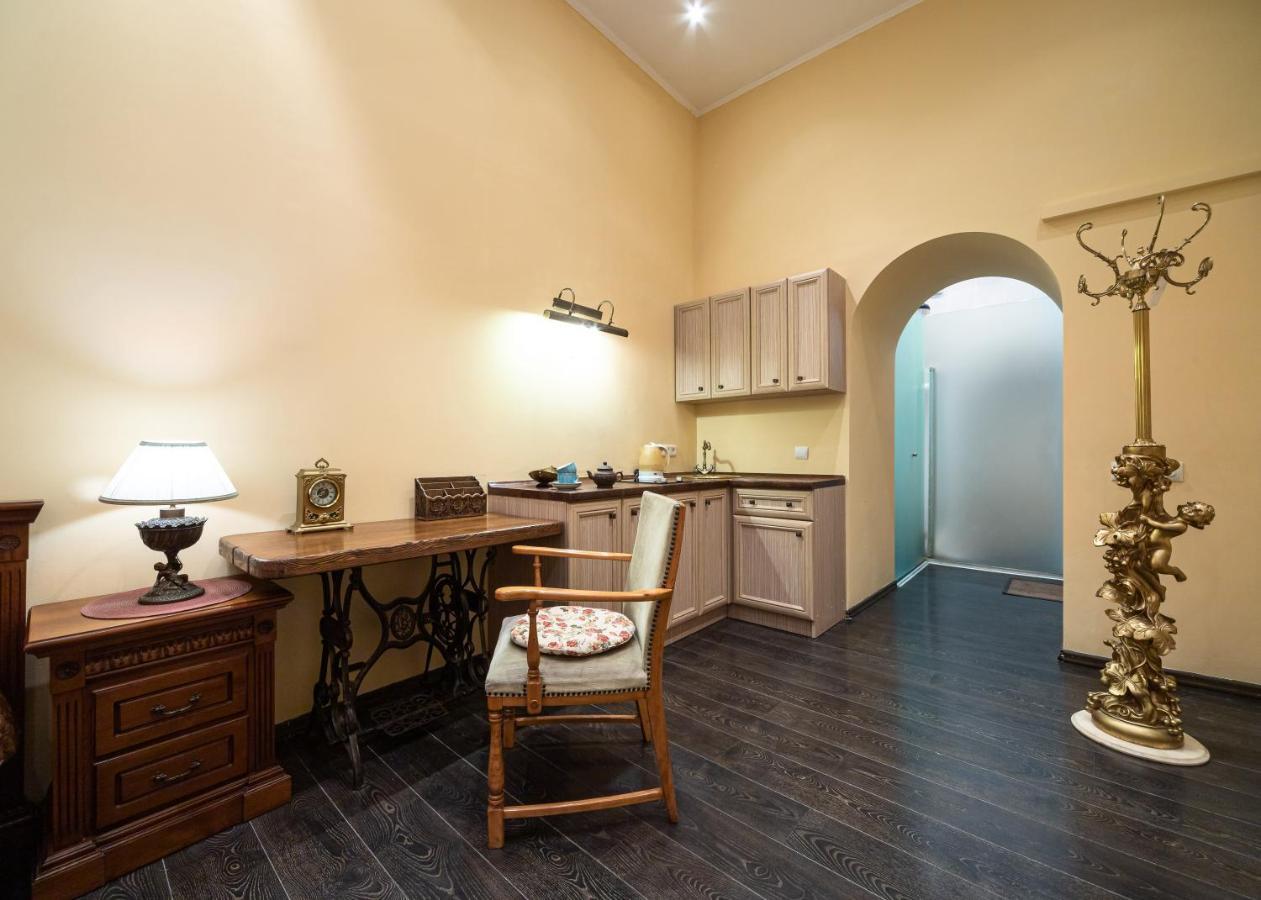 Bed & Breakfast In Downtown إلفيف المظهر الخارجي الصورة